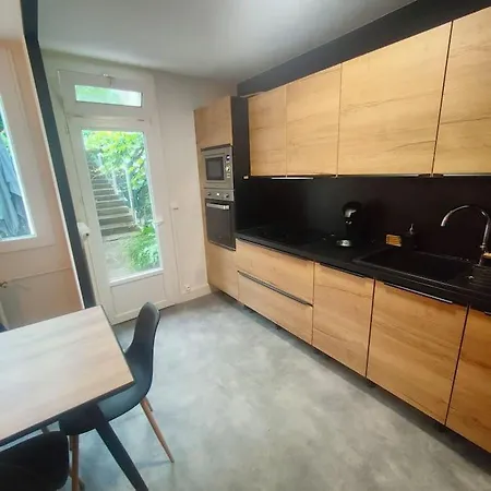 Entre Et Vignes 5 Min Zenith Grande Halle Auvergne Holiday home *