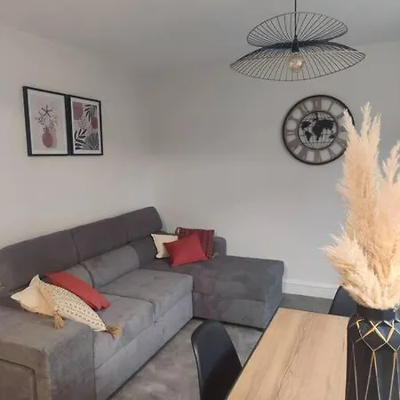 Entre Et Vignes 5 Min Zenith Grande Halle Auvergne Holiday home