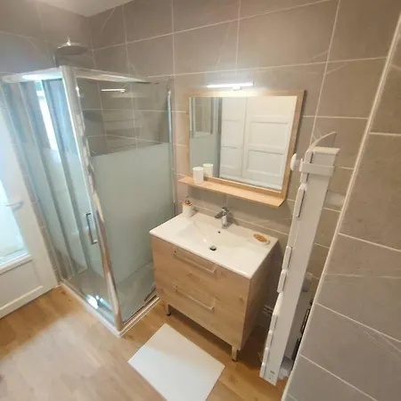 Entre Et Vignes 5 Min Zenith Grande Halle Auvergne Holiday home